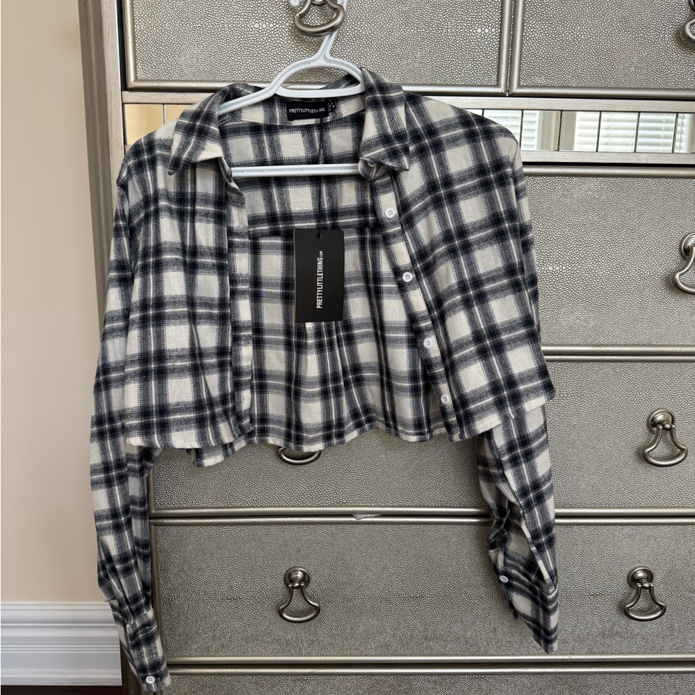 PrettyLittleThing White Flannel Check Crop Shirt